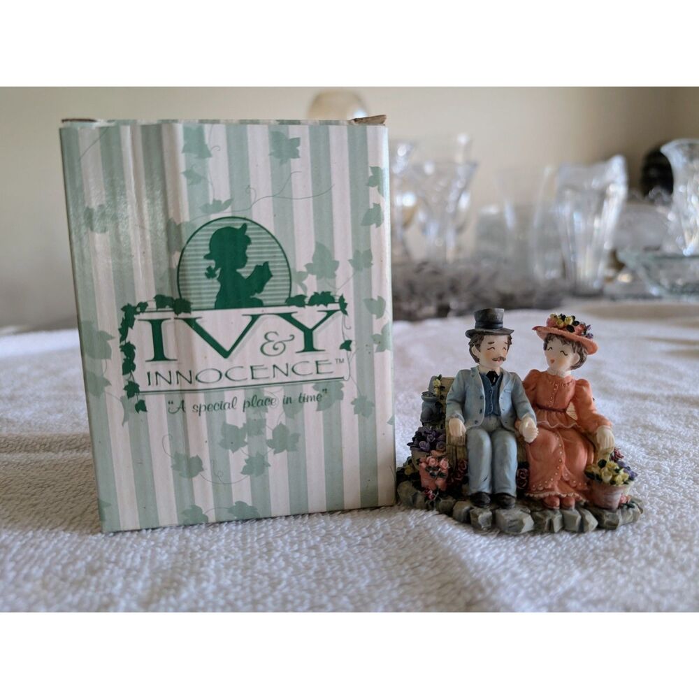 Ivy & Innocence Figurine – #05216 “Robert & Rebecca Robertson” 1999